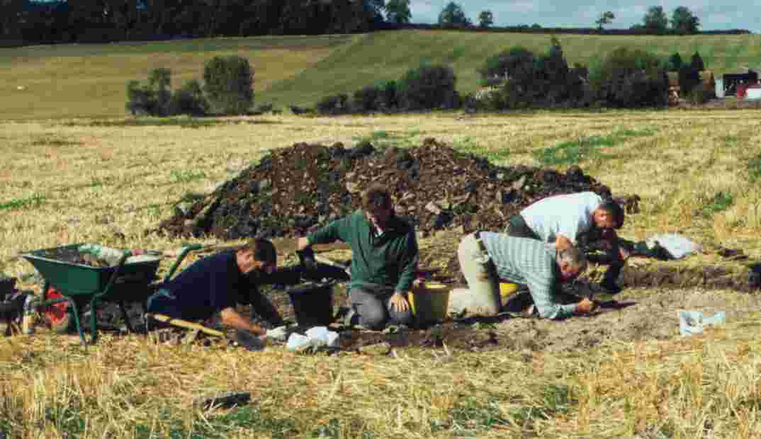 Association of Roman Archaeology diggers